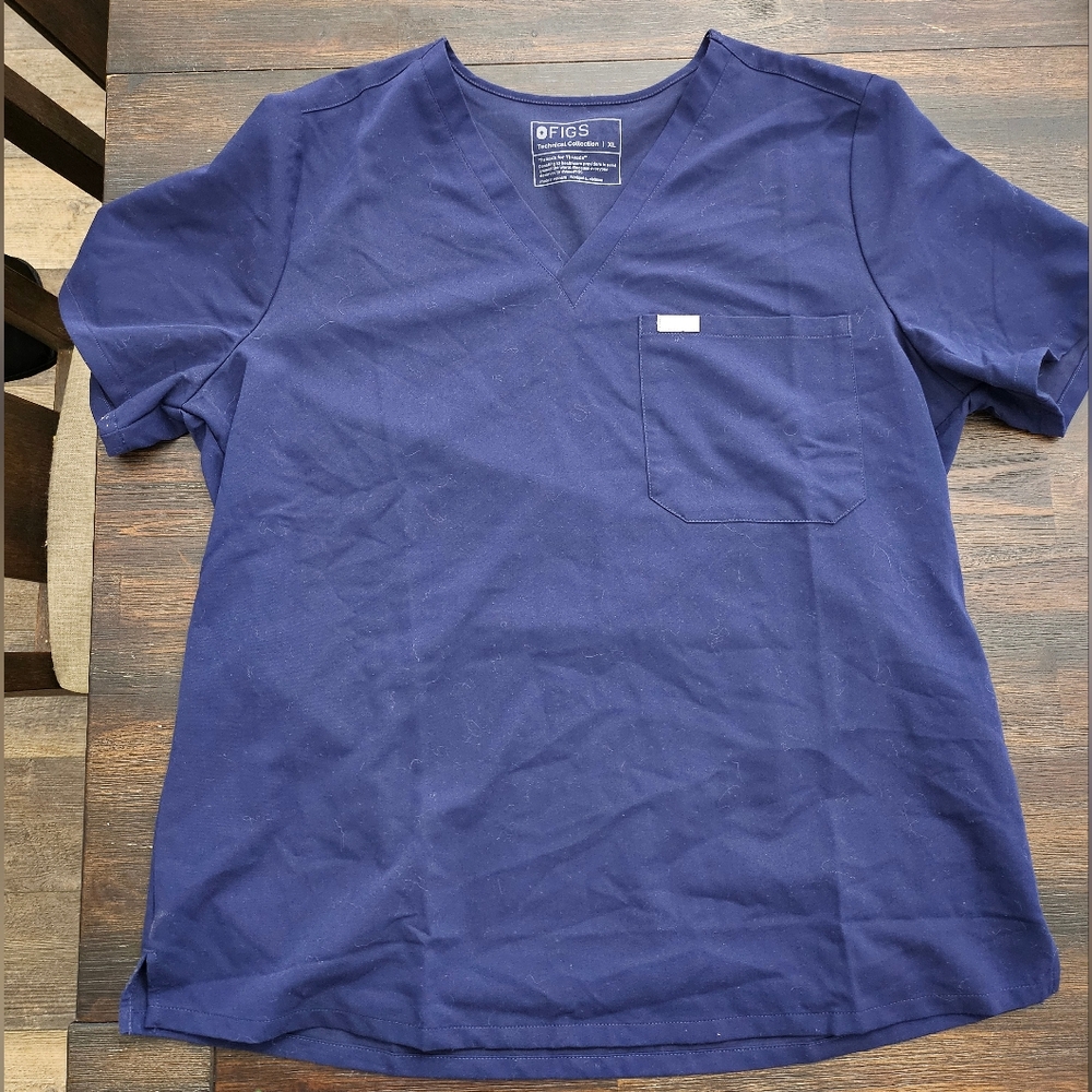 NWOT Catarina One-Pocket Scrub Top